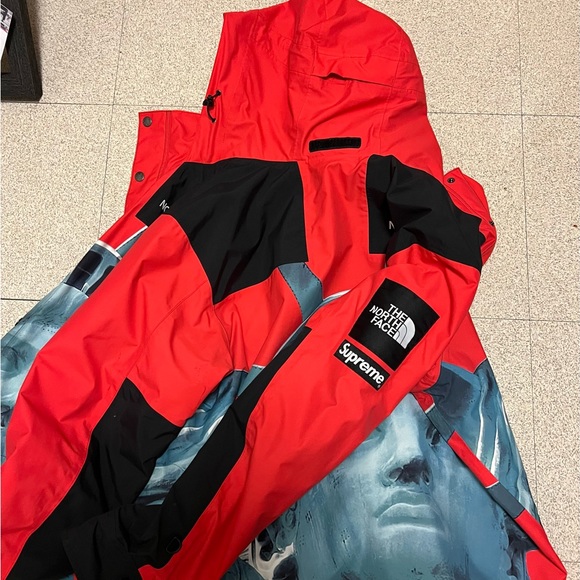 Supreme The North Face Statue of Liberty Jacket - Picture 2 of 7
